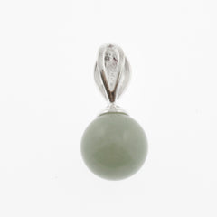 Ball pendant in stone and silver